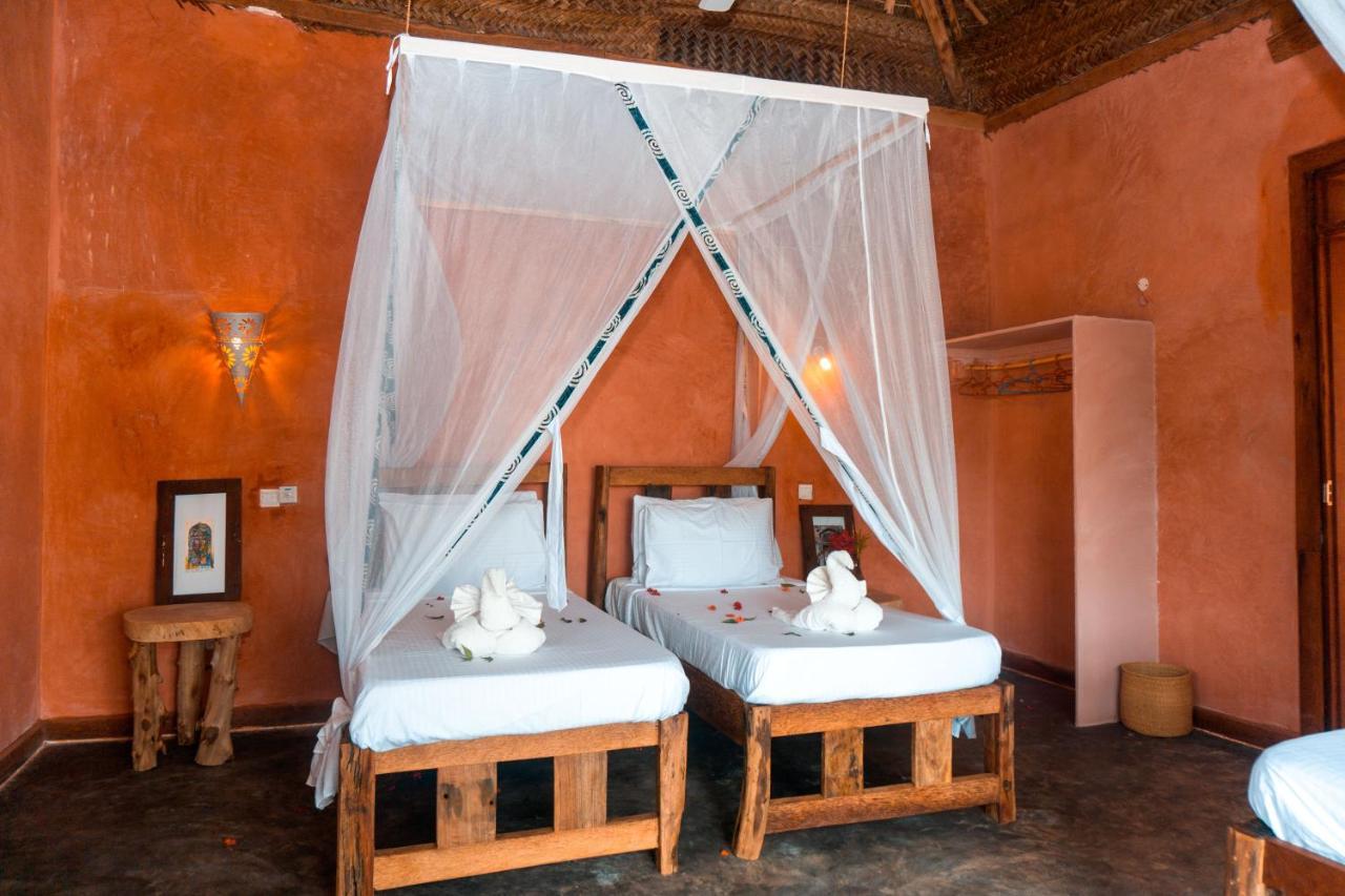 Zanzibar Kusini Beach Bungalows Hotel Kizimkazi Exterior foto