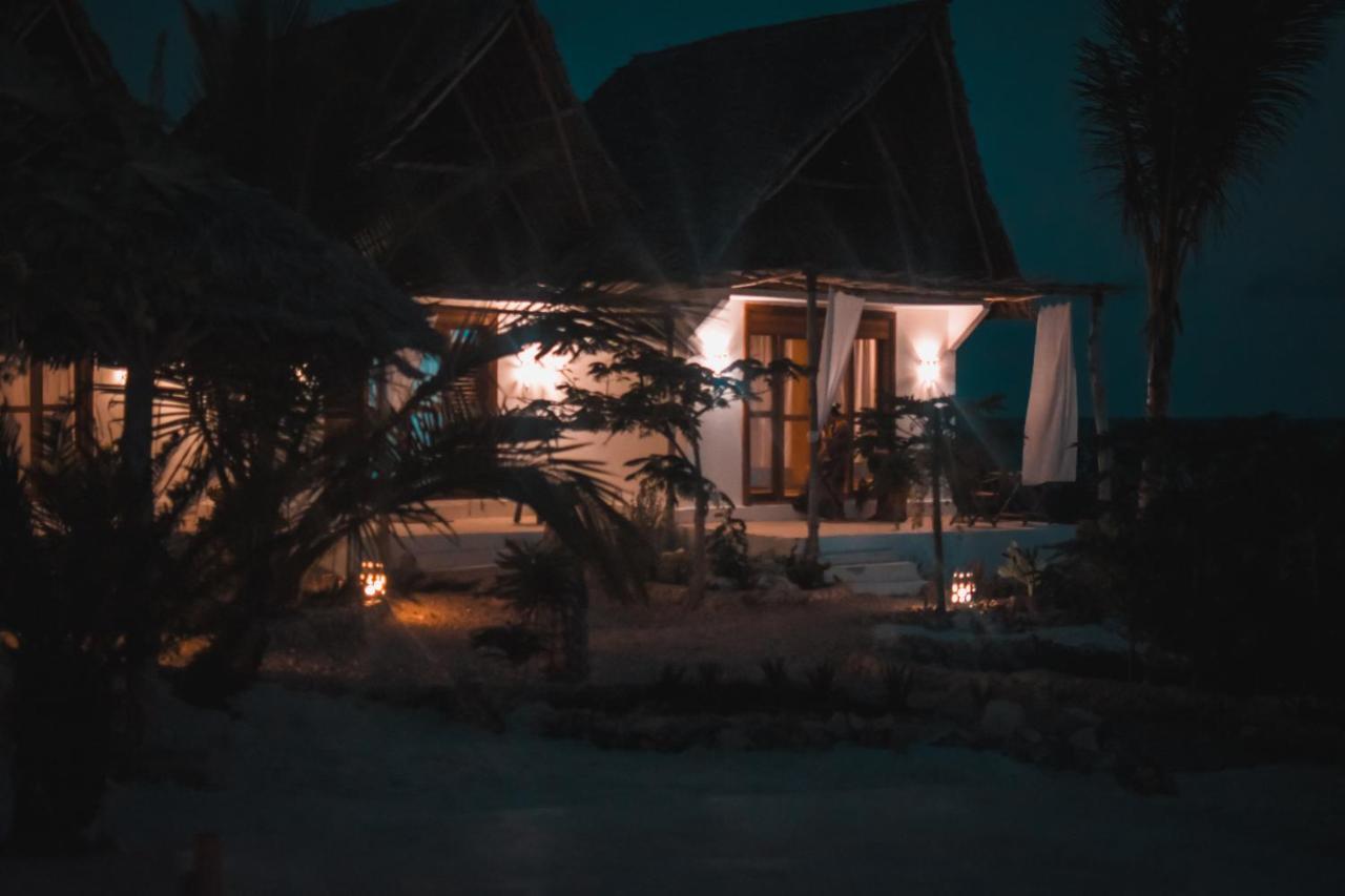 Zanzibar Kusini Beach Bungalows Hotel Kizimkazi Exterior foto