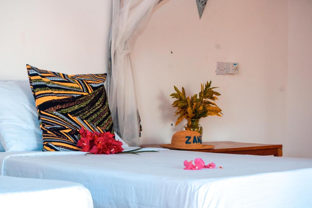 Zanzibar Kusini Beach Bungalows Hotel Kizimkazi Exterior foto
